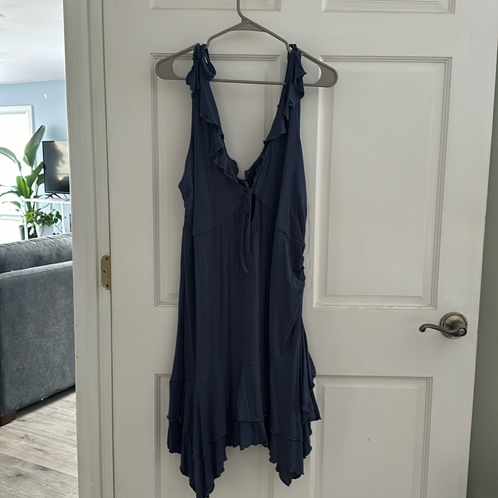 💙 Gorgeous handkerchief hem Wild Fable Dress